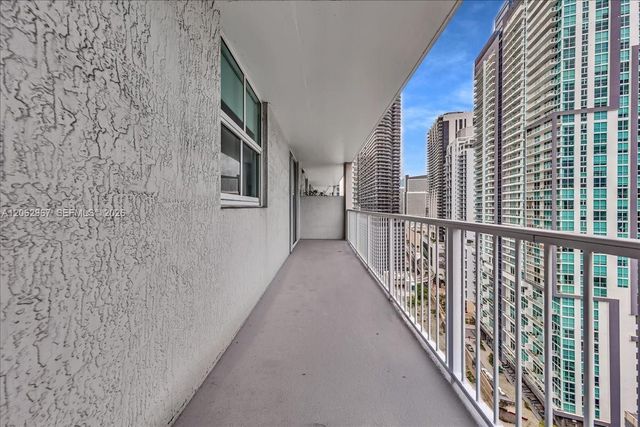 1250 S Miami Avenue 2106, Miami, FL 33130