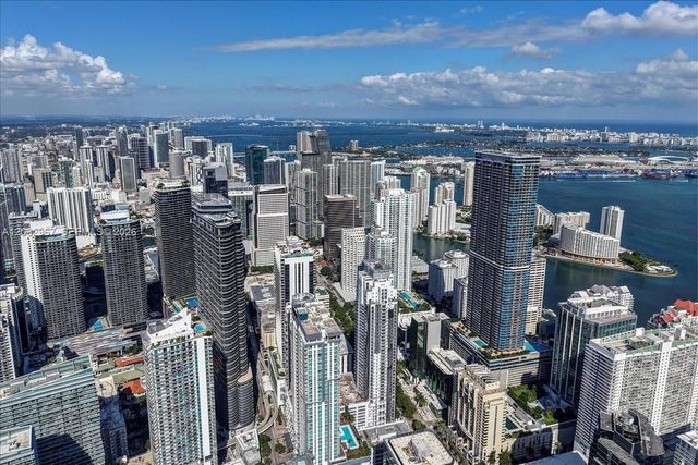 1250 S Miami Avenue 2106, Miami, FL 33130