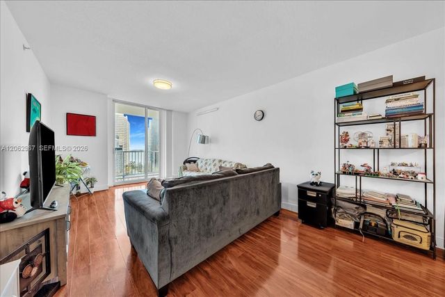 1250 S Miami Avenue 2106, Miami, FL 33130