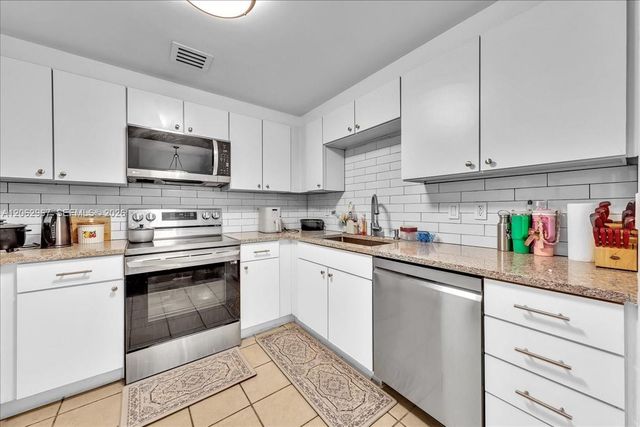 1250 S Miami Avenue 2106, Miami, FL 33130