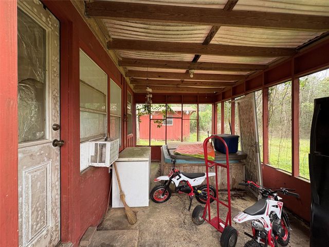 230 Deane Drive, Livingston, TX 77351