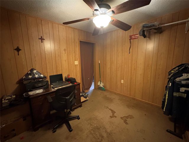 230 Deane Drive, Livingston, TX 77351