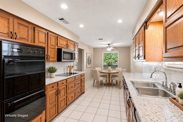 1903 Big Sky Drive, Lewisville, TX 75077