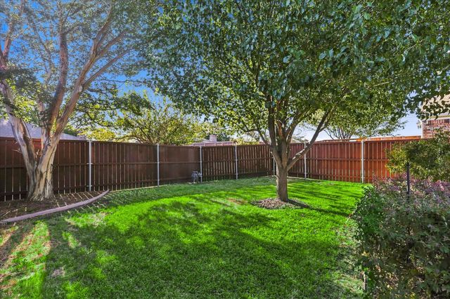 1903 Big Sky Drive, Lewisville, TX 75077