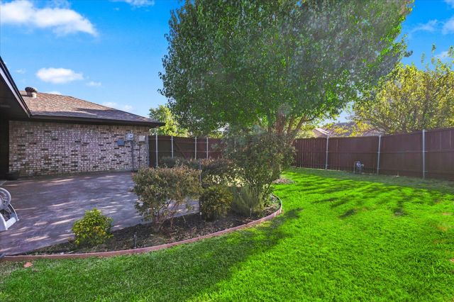 1903 Big Sky Drive, Lewisville, TX 75077