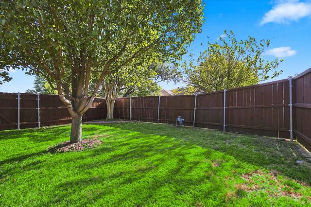 1903 Big Sky Drive, Lewisville, TX 75077