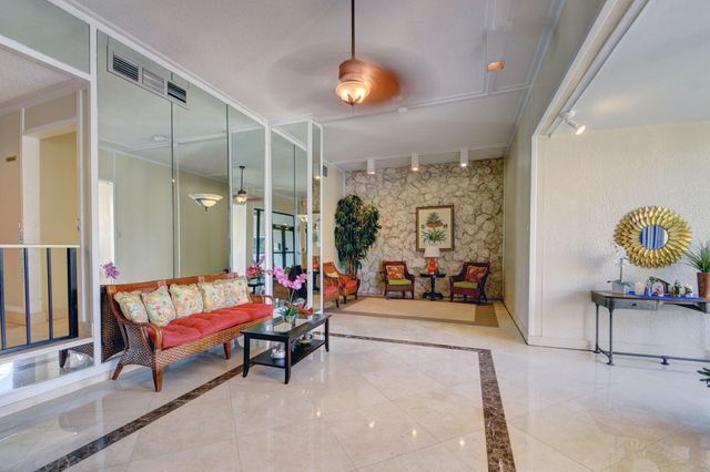 5600 N Flagler Drive 2509, West Palm Beach, FL 33407