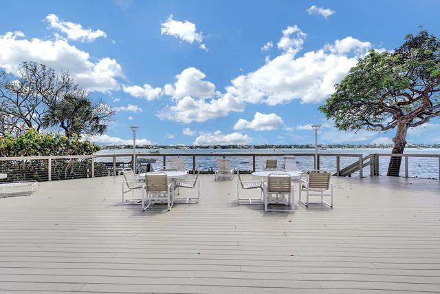 5600 N Flagler Drive 2509, West Palm Beach, FL 33407