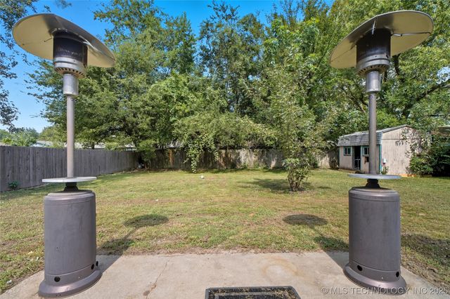 28489 E 139th Street S, Coweta, OK 74429