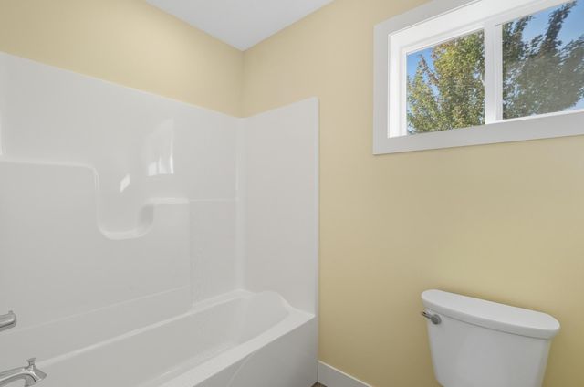 2125 James Avenue N, Minneapolis, MN 55411