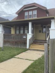 3337 N 27th STREET, Milwaukee, WI 53216