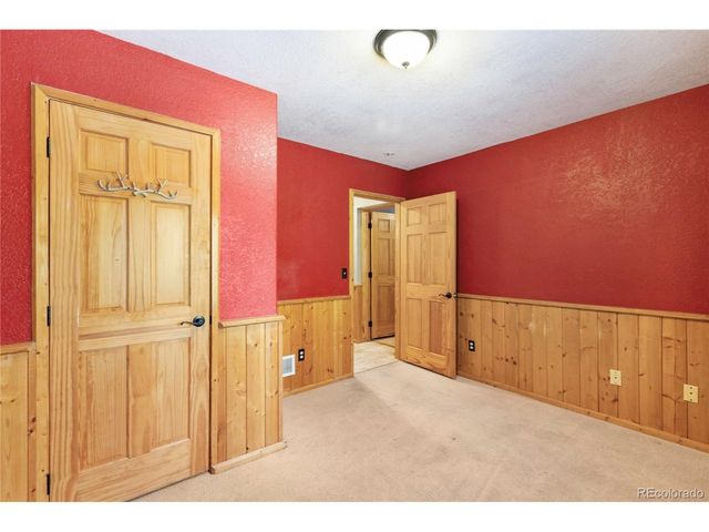 734 Kutsu Ridge Rd, Florissant, CO 80816