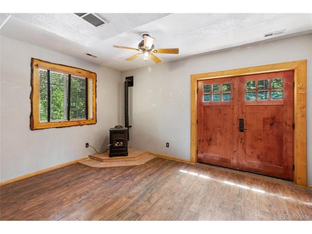 734 Kutsu Ridge Rd, Florissant, CO 80816