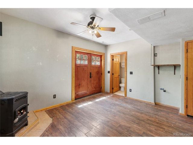 734 Kutsu Ridge Rd, Florissant, CO 80816