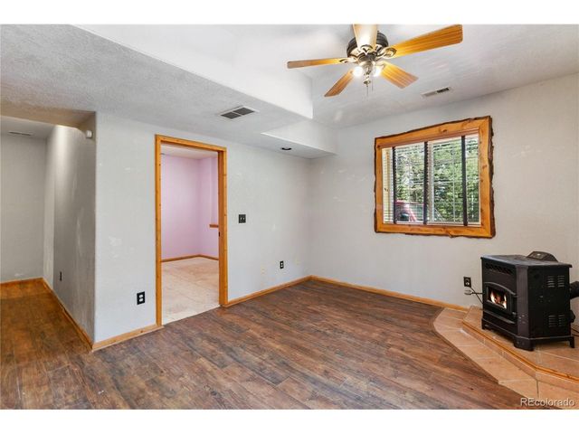 734 Kutsu Ridge Rd, Florissant, CO 80816