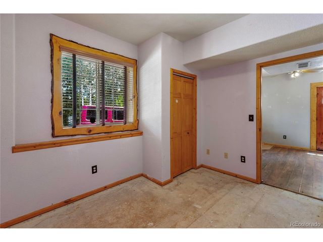 734 Kutsu Ridge Rd, Florissant, CO 80816