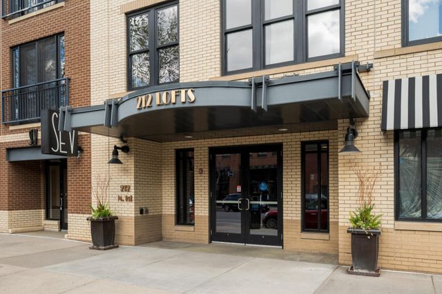 212 N 1st Street 202, Minneapolis, MN 55401
