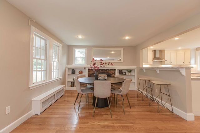 16 Norfolk Place, Sharon, MA 02067
