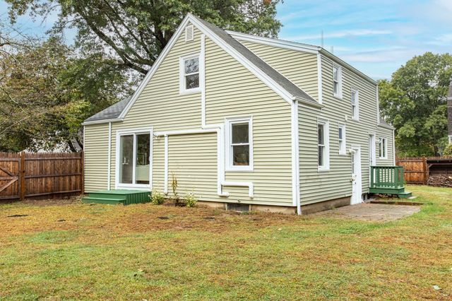 16 Norfolk Place, Sharon, MA 02067