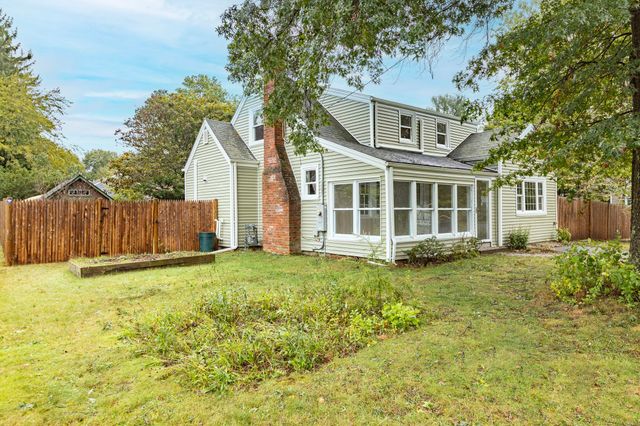 16 Norfolk Place, Sharon, MA 02067