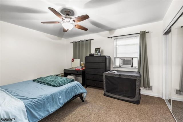 78 Greenwood Loop Rd, Brick Twp., NJ 08724