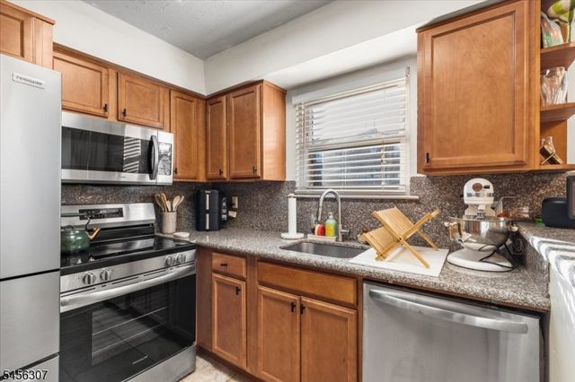 78 Greenwood Loop Rd, Brick Twp., NJ 08724