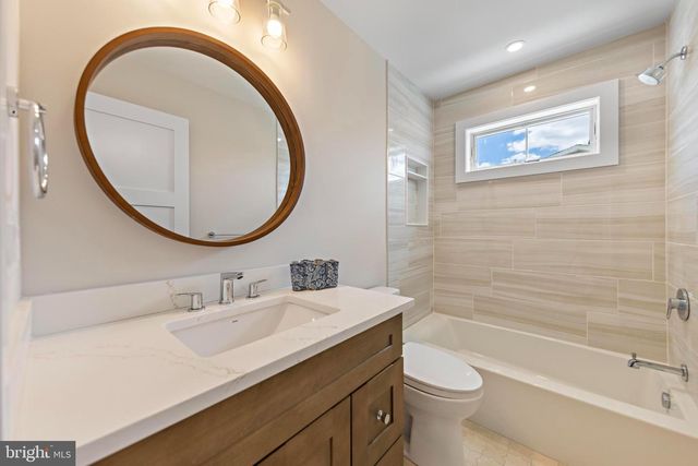 6 E MARINE LN, Long Beach Township, NJ 08008