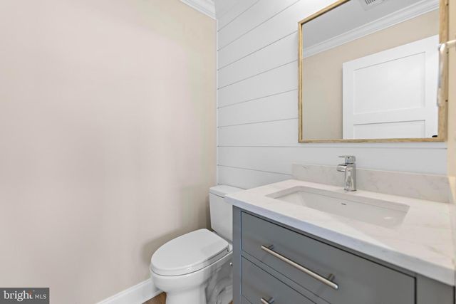 6 E MARINE LN, Long Beach Township, NJ 08008