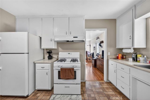 514 E Victory, Banning, CA 92220