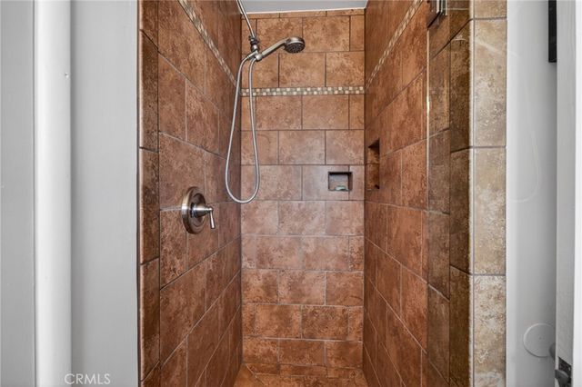 514 E Victory, Banning, CA 92220