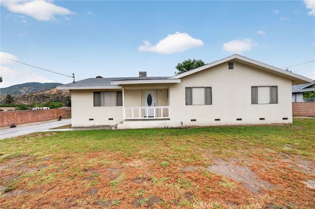 514 E Victory, Banning, CA 92220