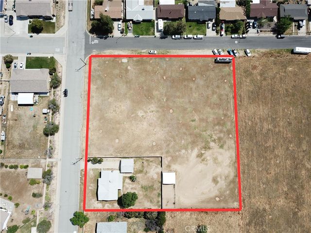 514 E Victory, Banning, CA 92220