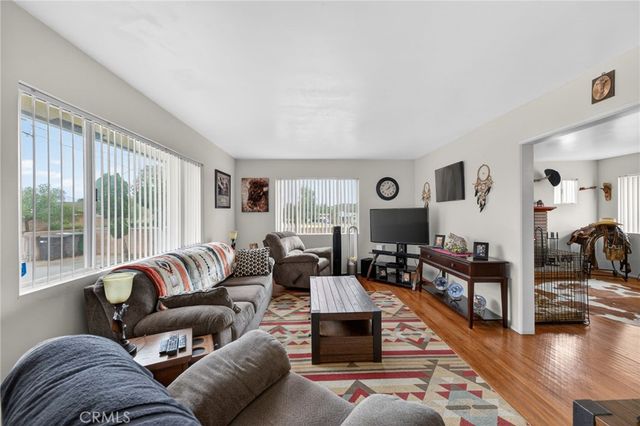 514 E Victory, Banning, CA 92220