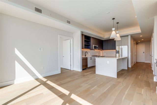 8119 Douglas Avenue 706, Dallas, TX 75225