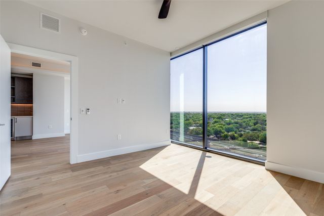 8119 Douglas Avenue 706, Dallas, TX 75225