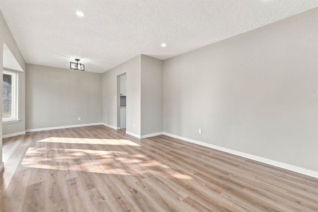 6655 S 67th East Avenue, Tulsa, OK 74133