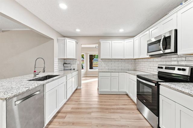 6655 S 67th East Avenue, Tulsa, OK 74133