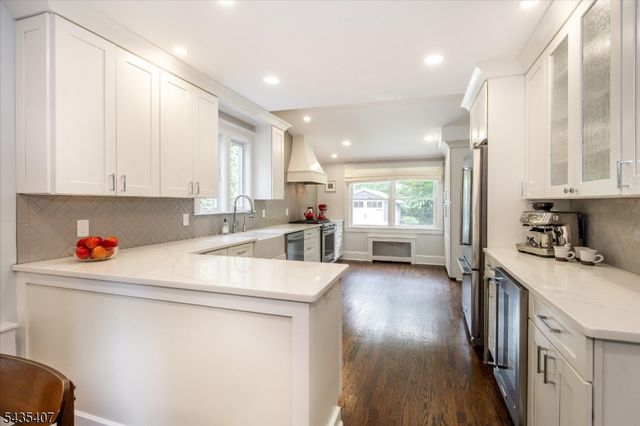 65 Ferndale Ave, Glen Rock Boro, NJ 07452