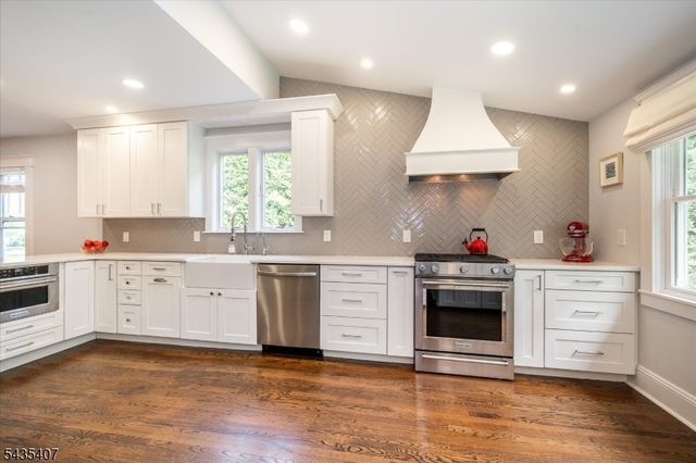 65 Ferndale Ave, Glen Rock Boro, NJ 07452