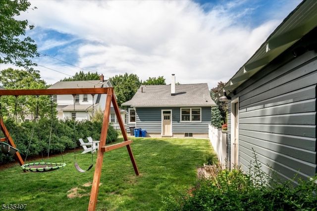 65 Ferndale Ave, Glen Rock Boro, NJ 07452