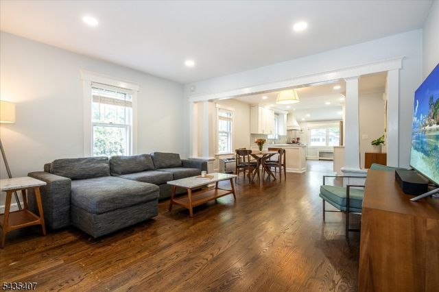 65 Ferndale Ave, Glen Rock Boro, NJ 07452