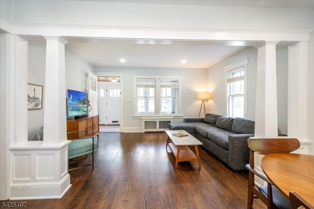 65 Ferndale Ave, Glen Rock Boro, NJ 07452