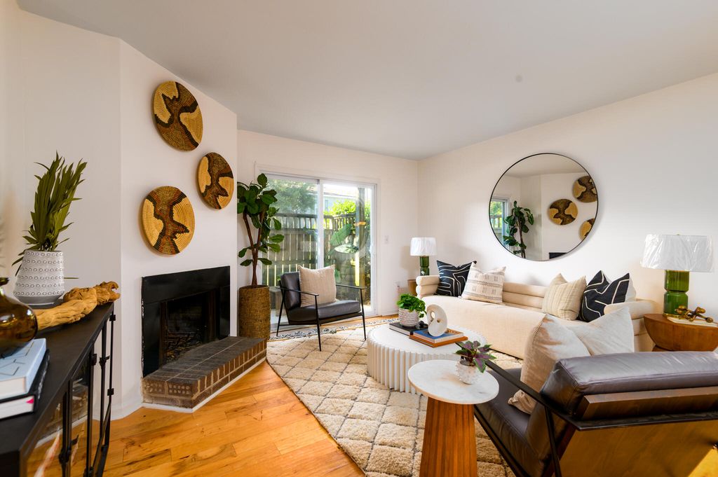 1402 Camp Road Road 10-D, Charleston, SC 29412