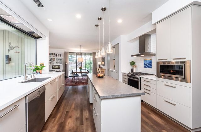 11770 Beaver Bar Ct, Gold River, CA 95670