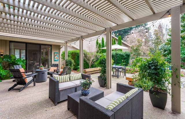 11770 Beaver Bar Ct, Gold River, CA 95670