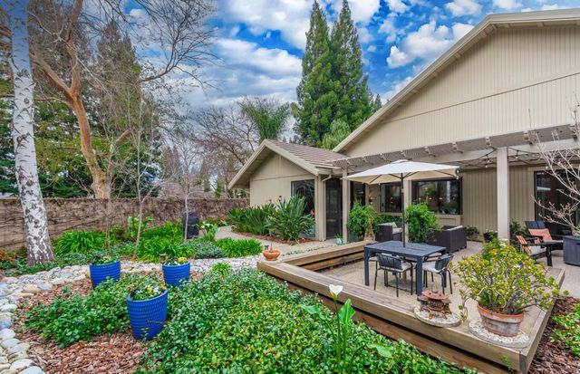 11770 Beaver Bar Ct, Gold River, CA 95670