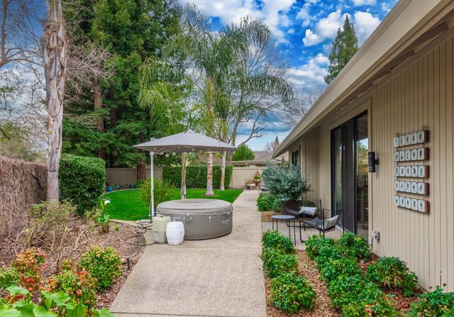 11770 Beaver Bar Ct, Gold River, CA 95670