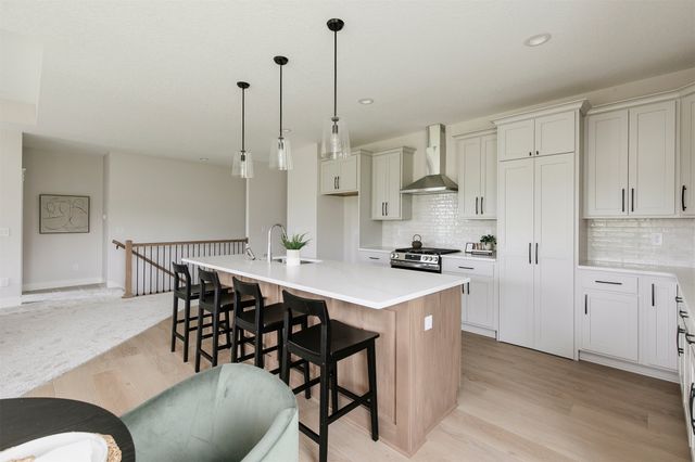 5624 163rd Street, Urbandale, IA 50323