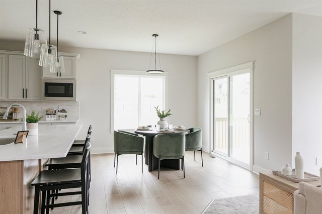 5624 163rd Street, Urbandale, IA 50323