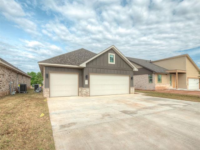 1817 Long Cove Avenue, Yukon, OK 73099